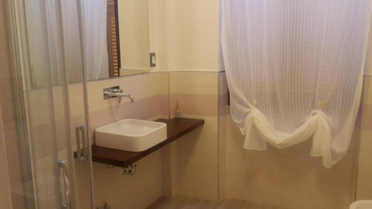 马瑞纳迪卡拉拉Brezza Marina住宿加早餐旅馆 外观 照片
